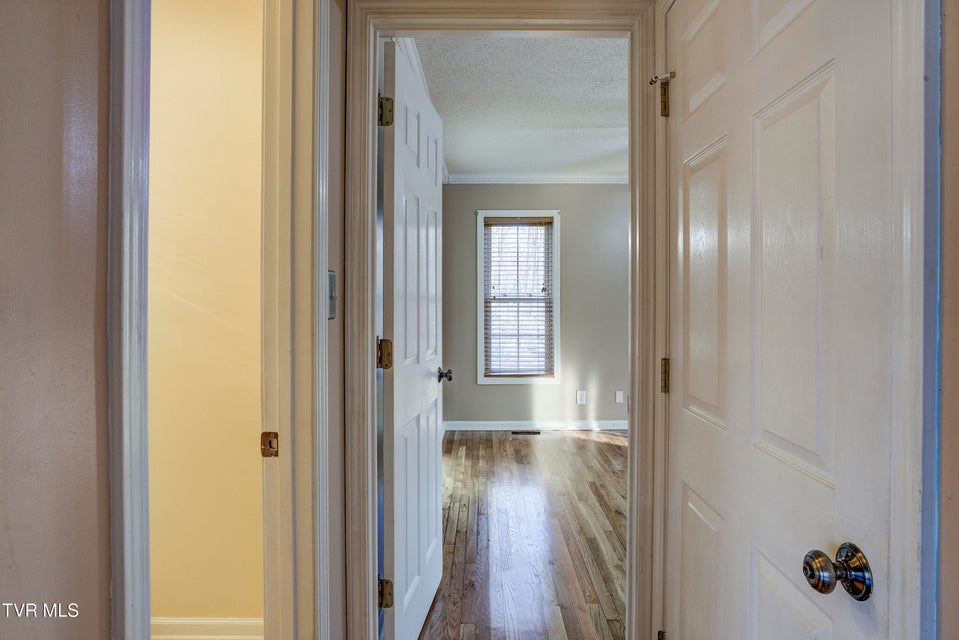 Photo #22: 144 Blue Bird Drive