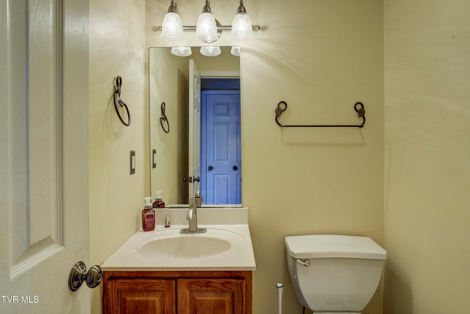 Photo #23: 144 Blue Bird Drive