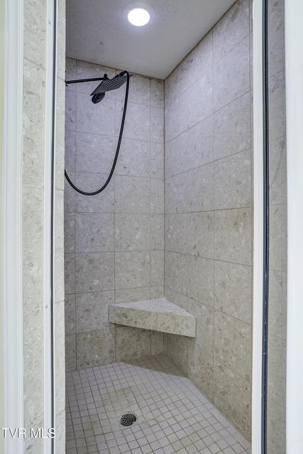 Photo #30: 144 Blue Bird Drive