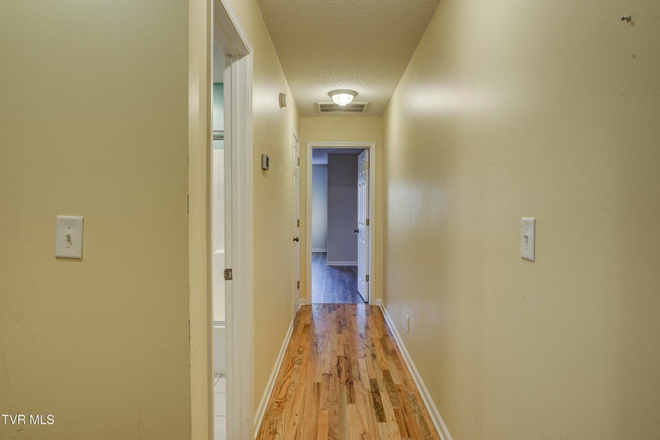 Photo #38: 144 Blue Bird Drive