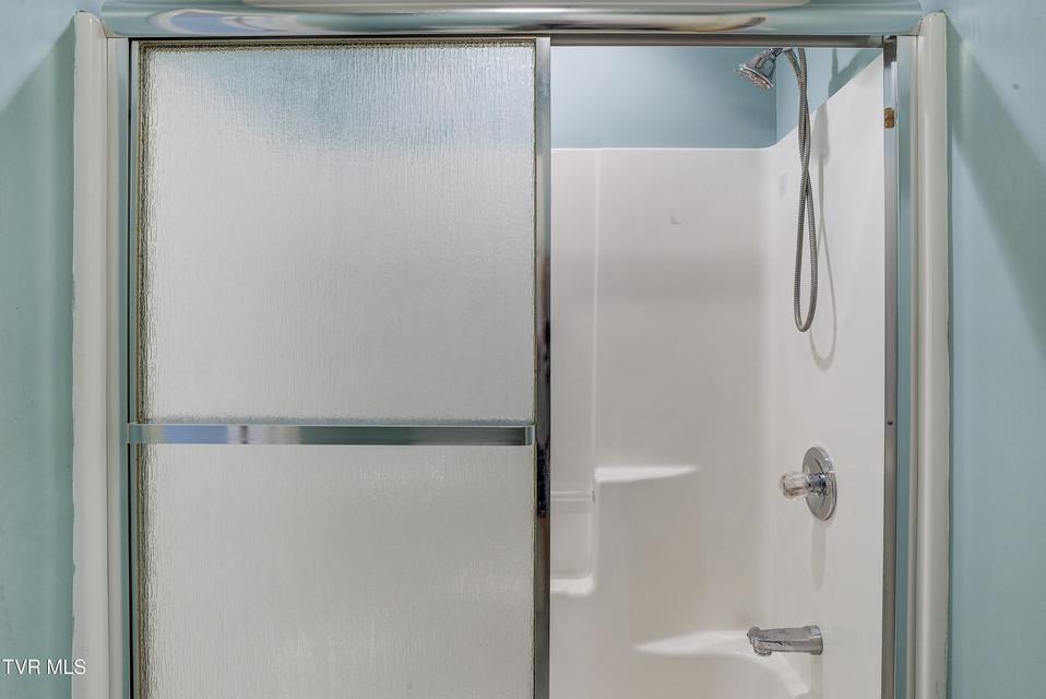 Photo #40: 144 Blue Bird Drive