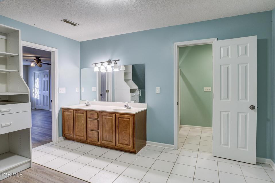 Photo #42: 144 Blue Bird Drive