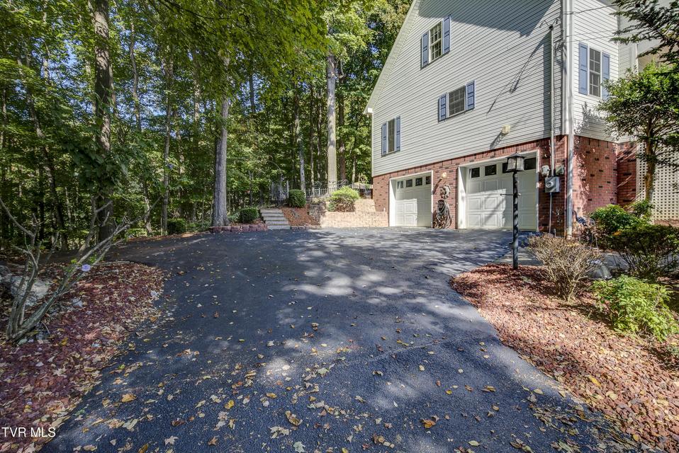 Photo #72: 144 Blue Bird Drive