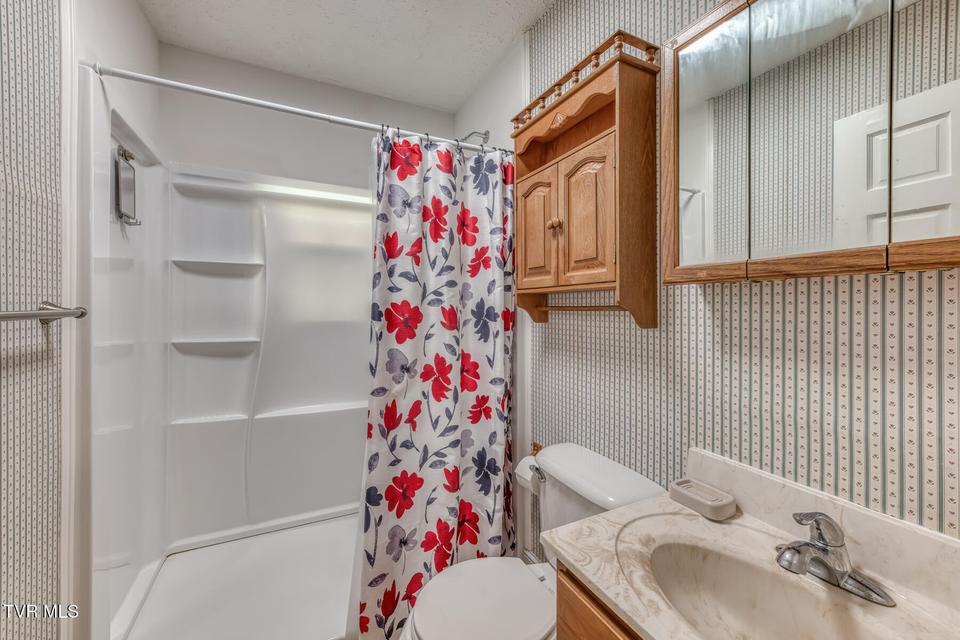 Photo #12: 342 Bristol Avenue