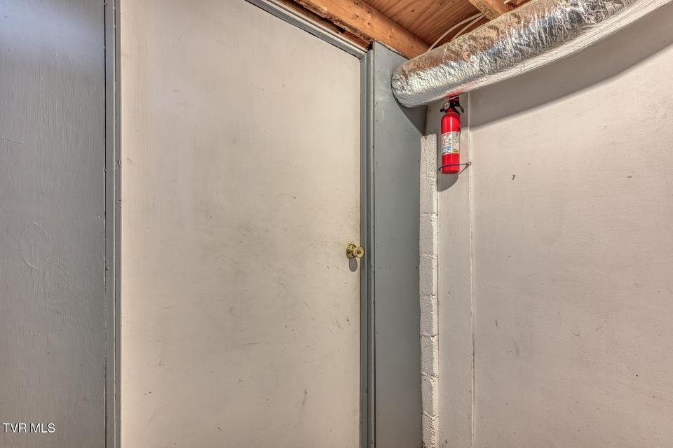 Photo #16: 342 Bristol Avenue