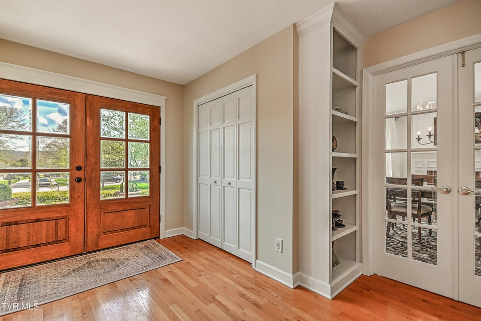 Photo #11: 1032 Rotherwood Drive