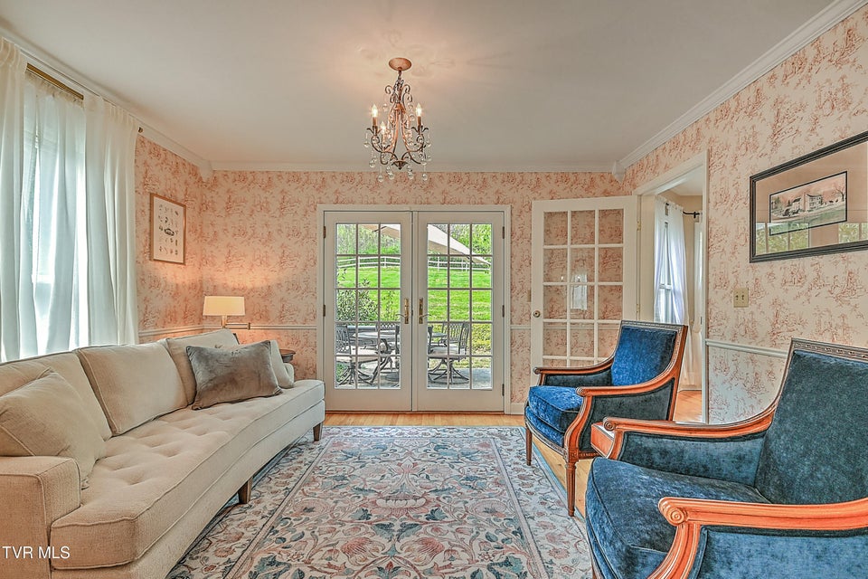 Photo #16: 1032 Rotherwood Drive