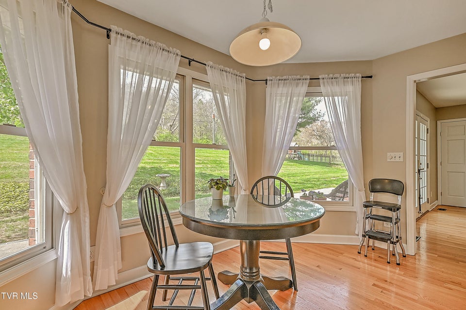 Photo #23: 1032 Rotherwood Drive