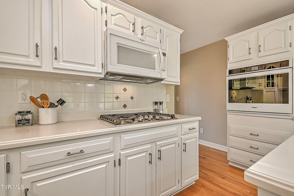 Photo #28: 1032 Rotherwood Drive