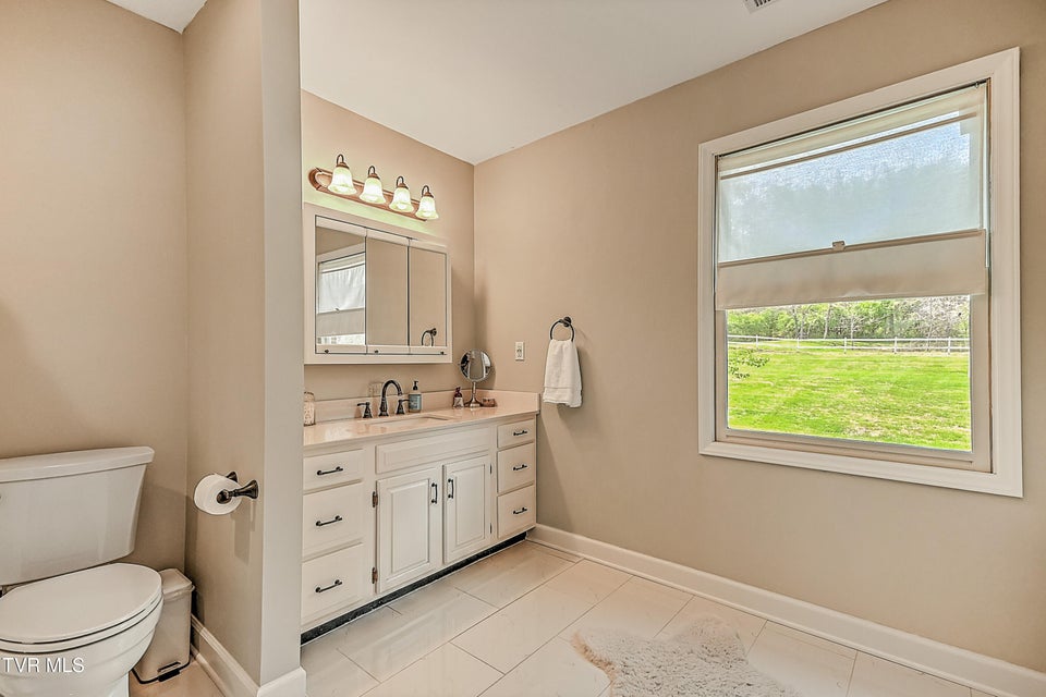 Photo #43: 1032 Rotherwood Drive