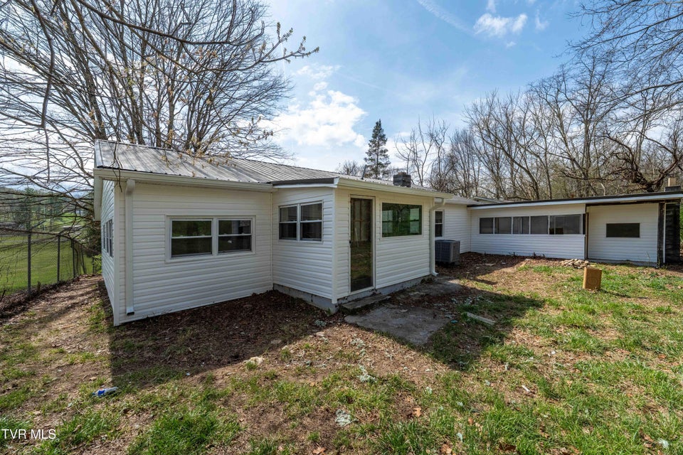 Photo #31: 1663 Bristol Caverns Highway