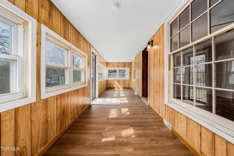 Photo #47: 1663 Bristol Caverns Highway