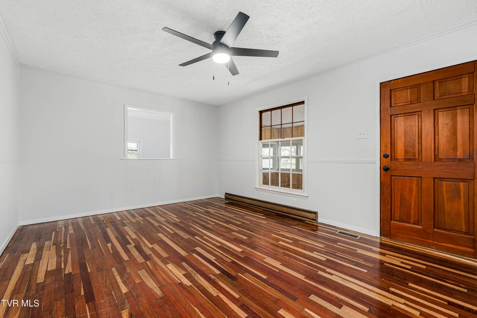 Photo #49: 1663 Bristol Caverns Highway