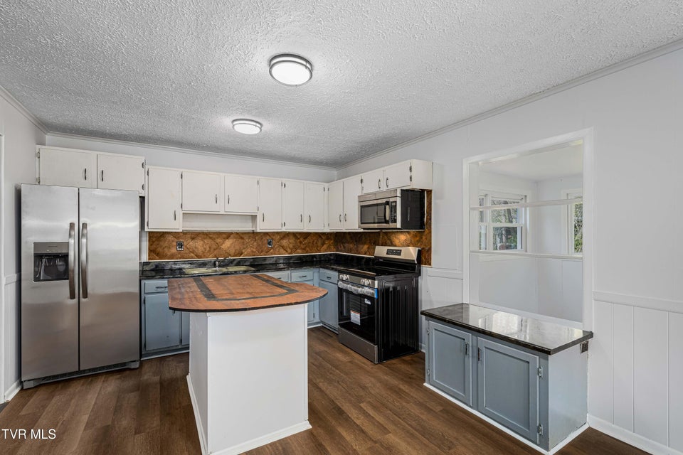 Photo #52: 1663 Bristol Caverns Highway