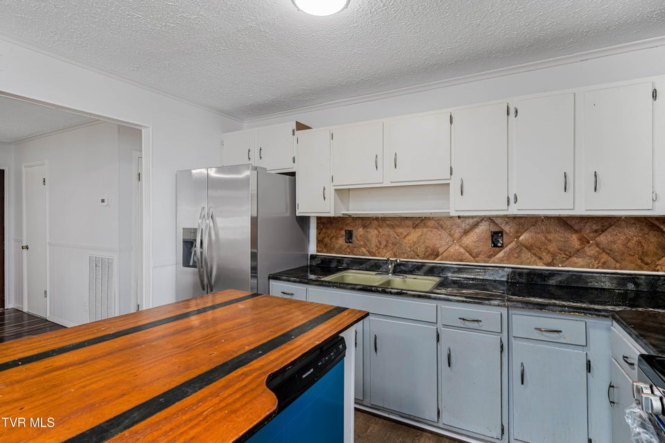 Photo #53: 1663 Bristol Caverns Highway