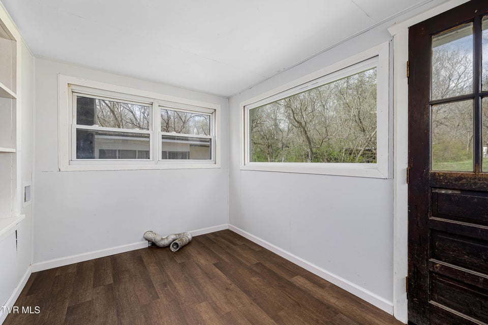 Photo #57: 1663 Bristol Caverns Highway