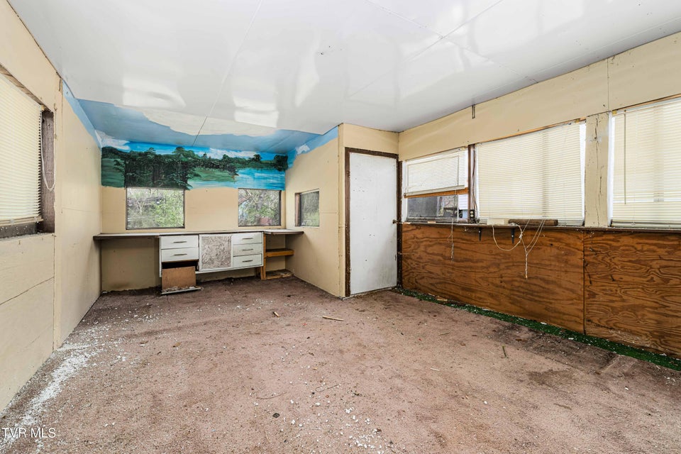 Photo #72: 1663 Bristol Caverns Highway