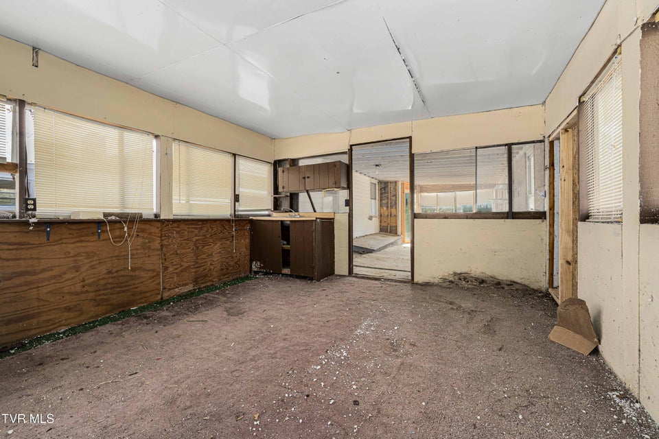 Photo #73: 1663 Bristol Caverns Highway