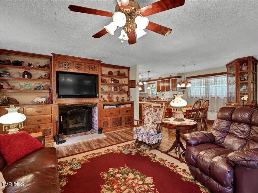 Photo #7: 434 Henry Clark Lane