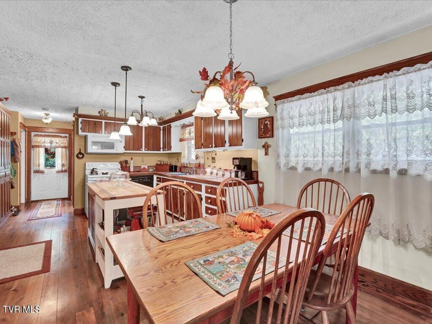 Photo #9: 434 Henry Clark Lane