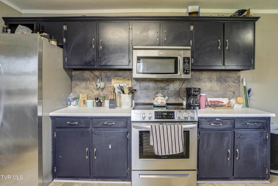 Photo #12: 2686 Siam Road