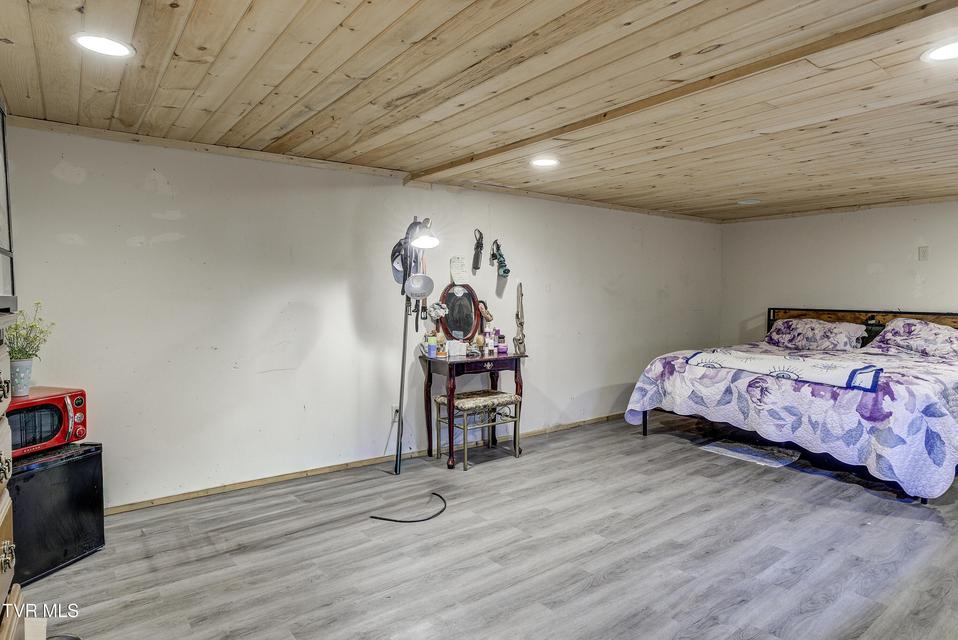 Photo #17: 2686 Siam Road