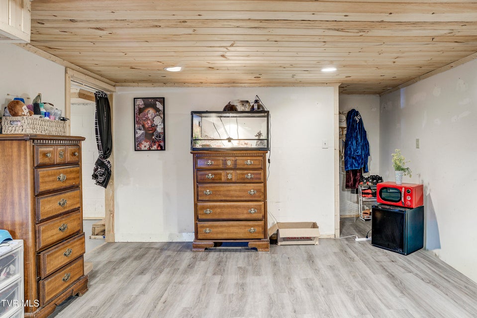 Photo #19: 2686 Siam Road