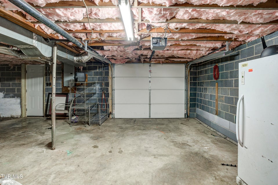 Photo #21: 2686 Siam Road