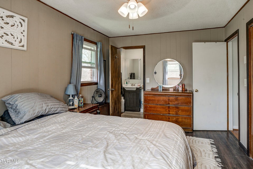 Photo #27: 2686 Siam Road