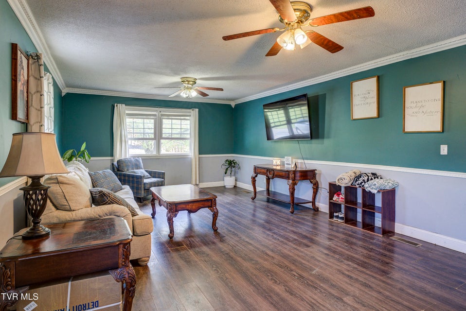 Photo #32: 2686 Siam Road