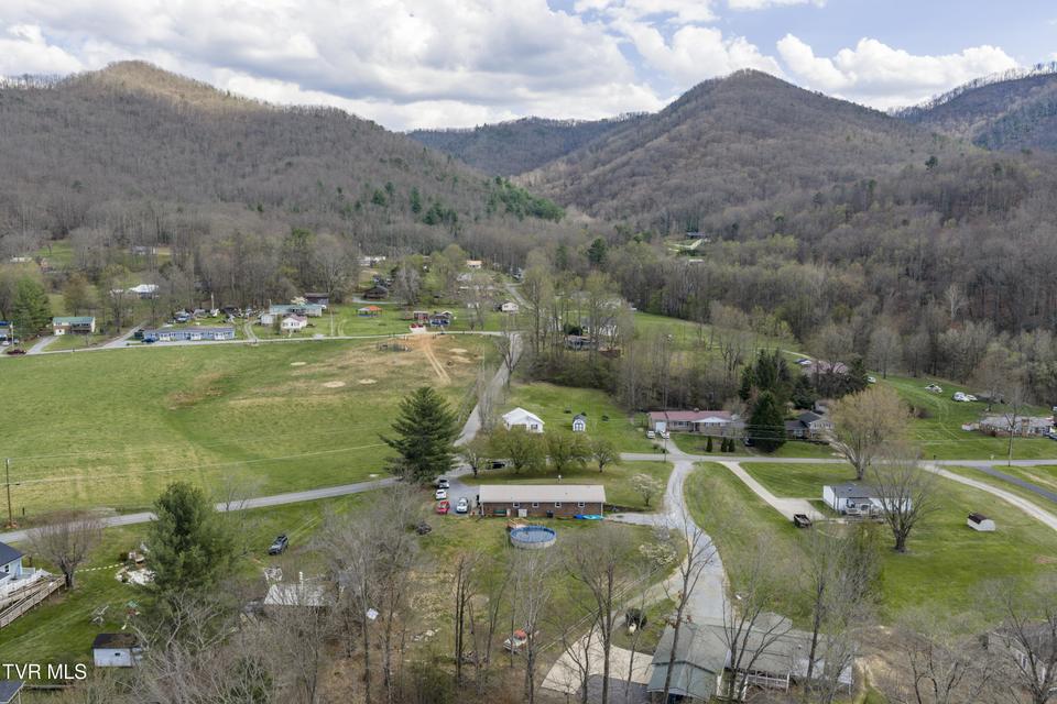 Photo #58: 2686 Siam Road