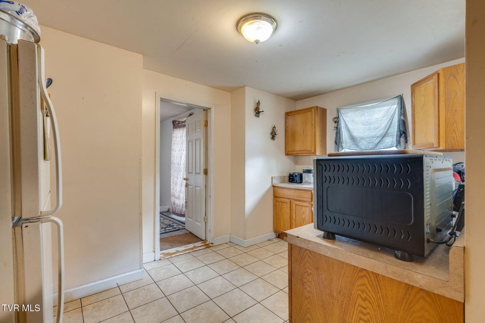 Photo #9: 610 Holston Avenue