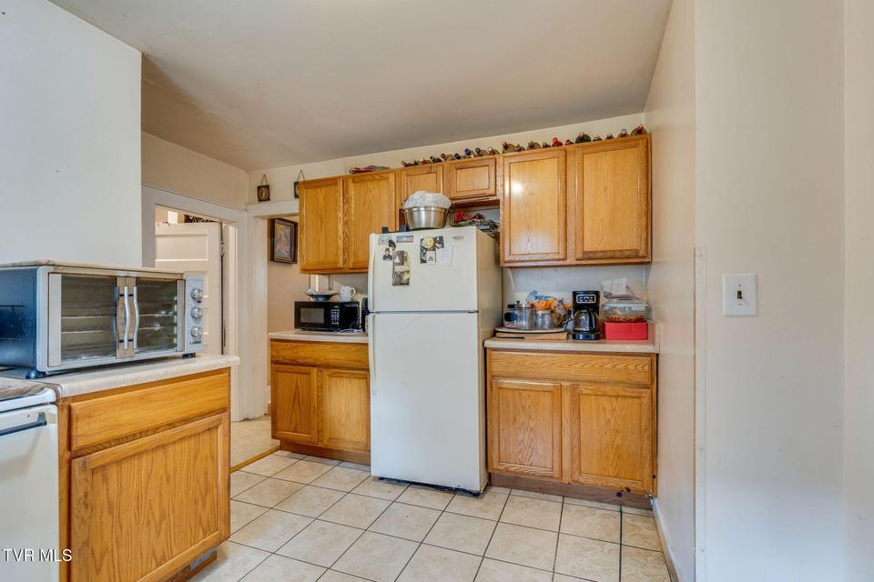 Photo #11: 610 Holston Avenue