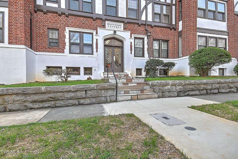 Photo #2: 701 Locust Street