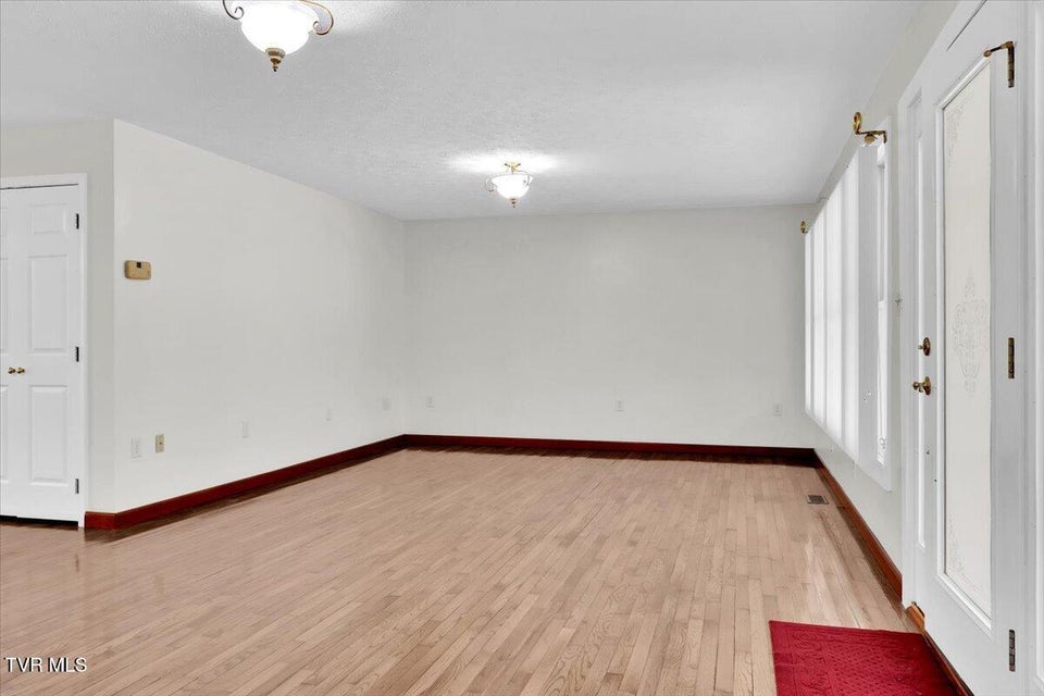 Photo #3: 1296 Mountain View Road