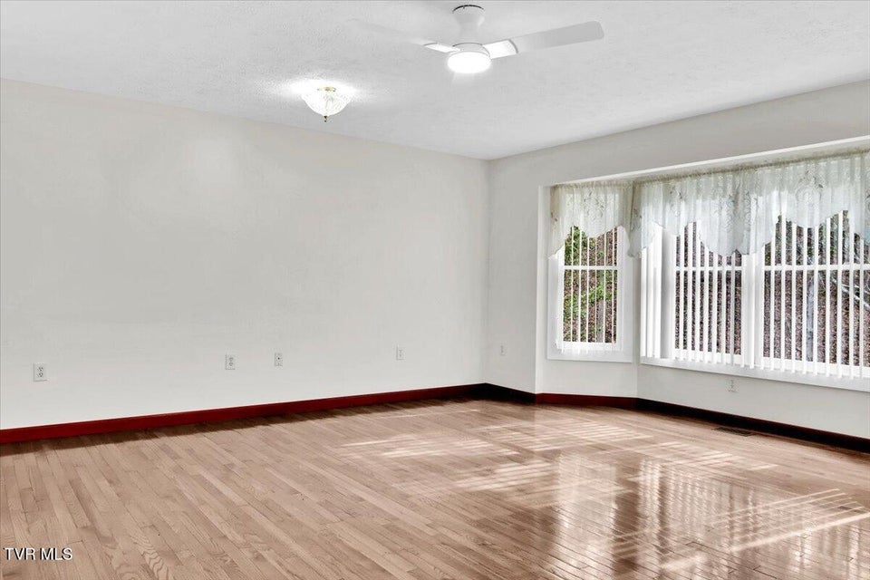 Photo #10: 1296 Mountain View Road