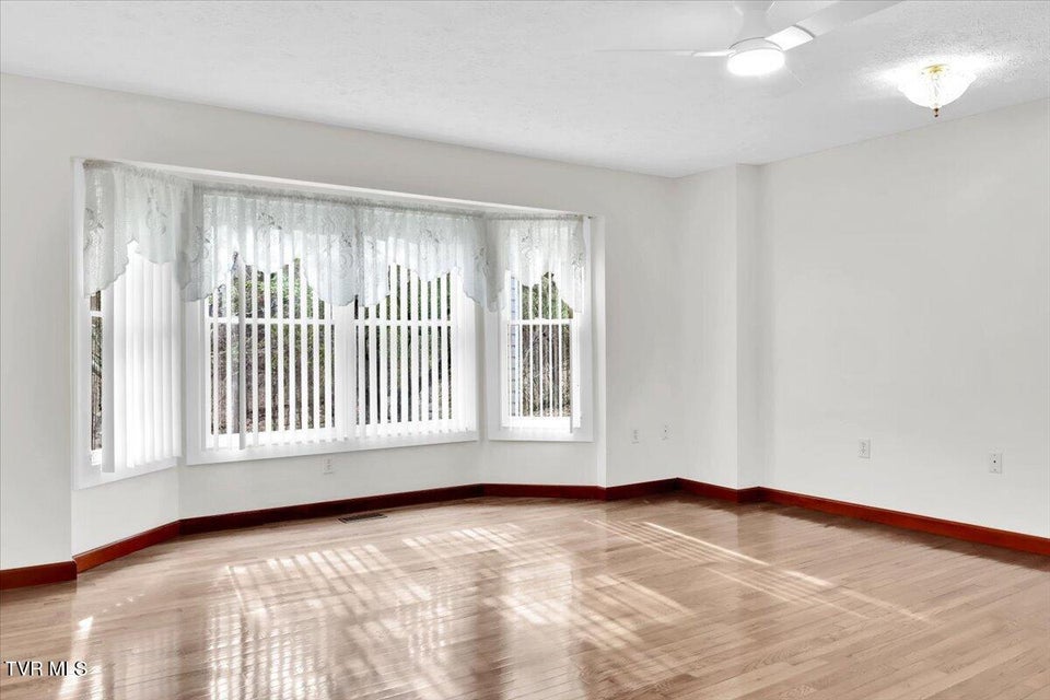 Photo #11: 1296 Mountain View Road