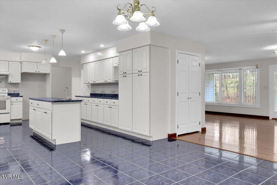 Photo #18: 1296 Mountain View Road