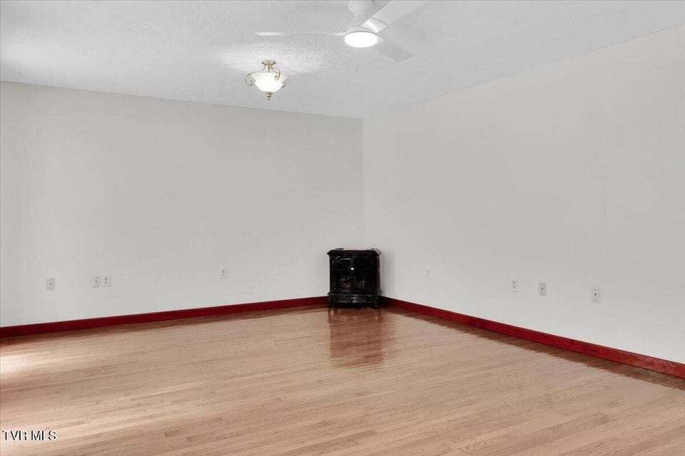 Photo #23: 1296 Mountain View Road