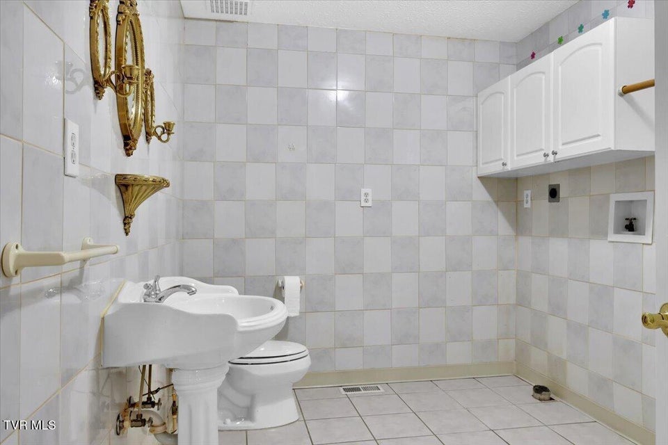 Photo #25: 1296 Mountain View Road