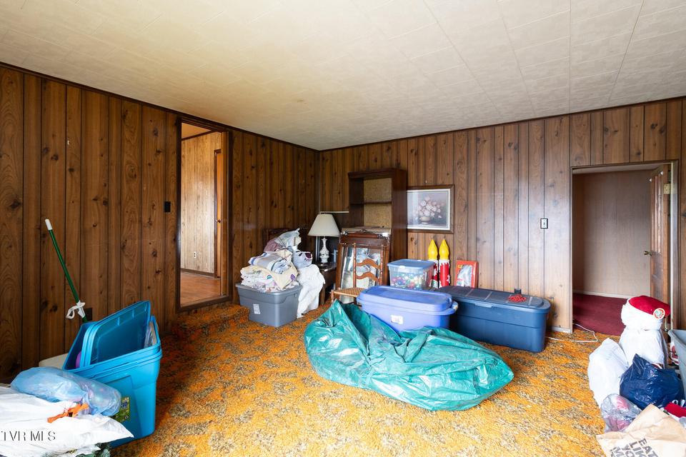 Photo #15: 817 Mulberry Street