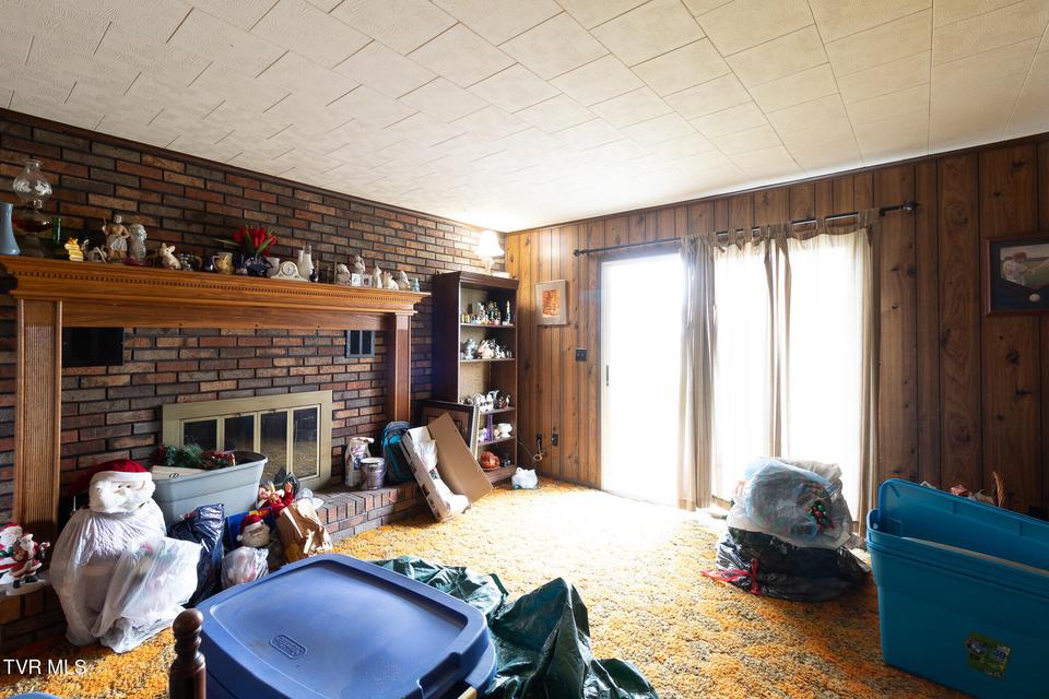 Photo #16: 817 Mulberry Street