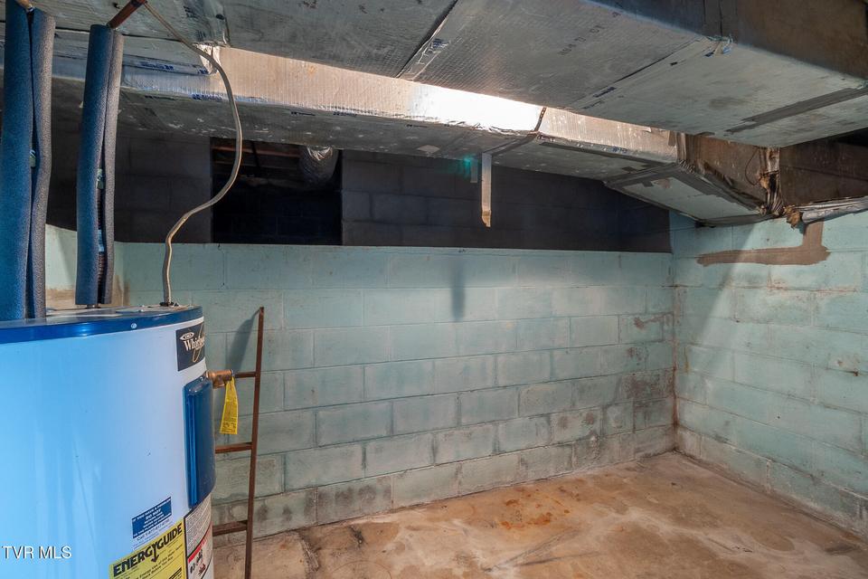 Photo #25: 817 Mulberry Street