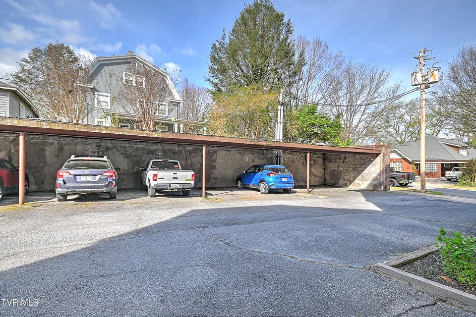 Photo #3: 701 Locust Street