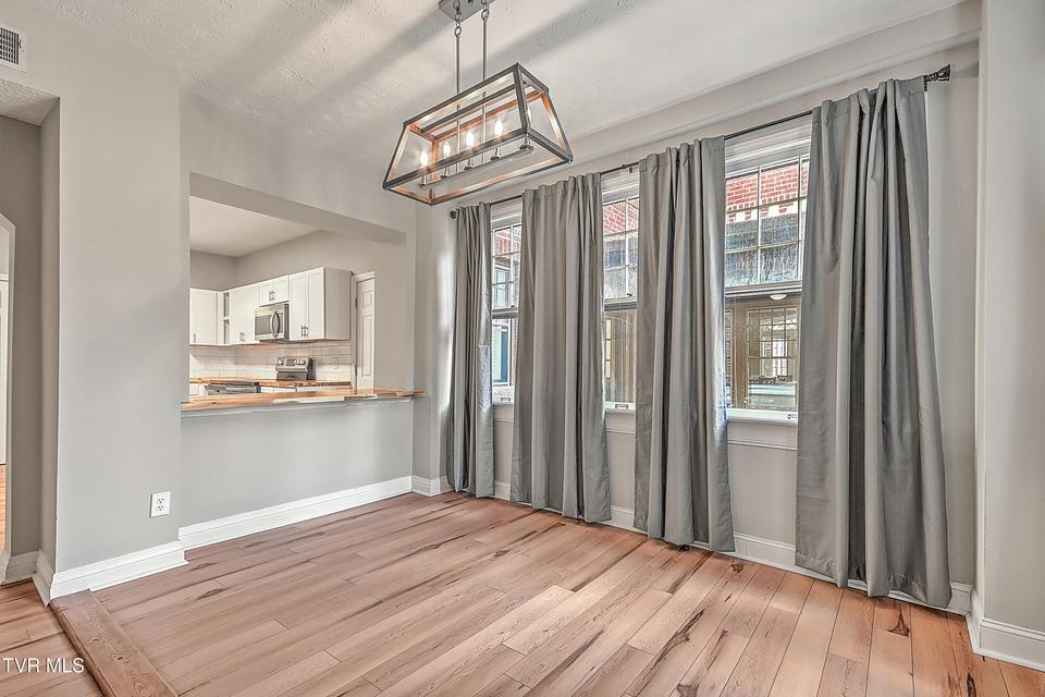 Photo #14: 701 Locust Street