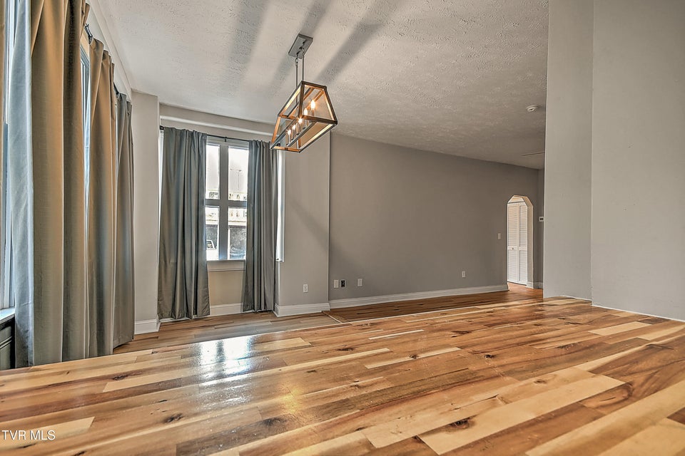 Photo #26: 701 Locust Street