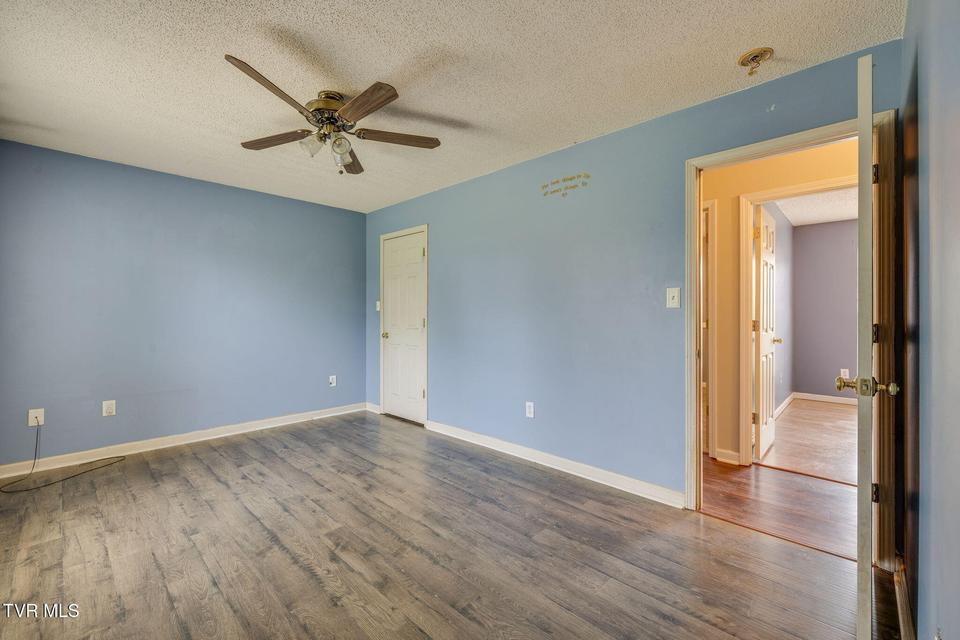 Photo #25: 216 Lindas Way