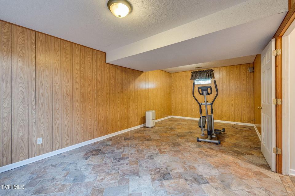 Photo #22: 216 Lindas Way