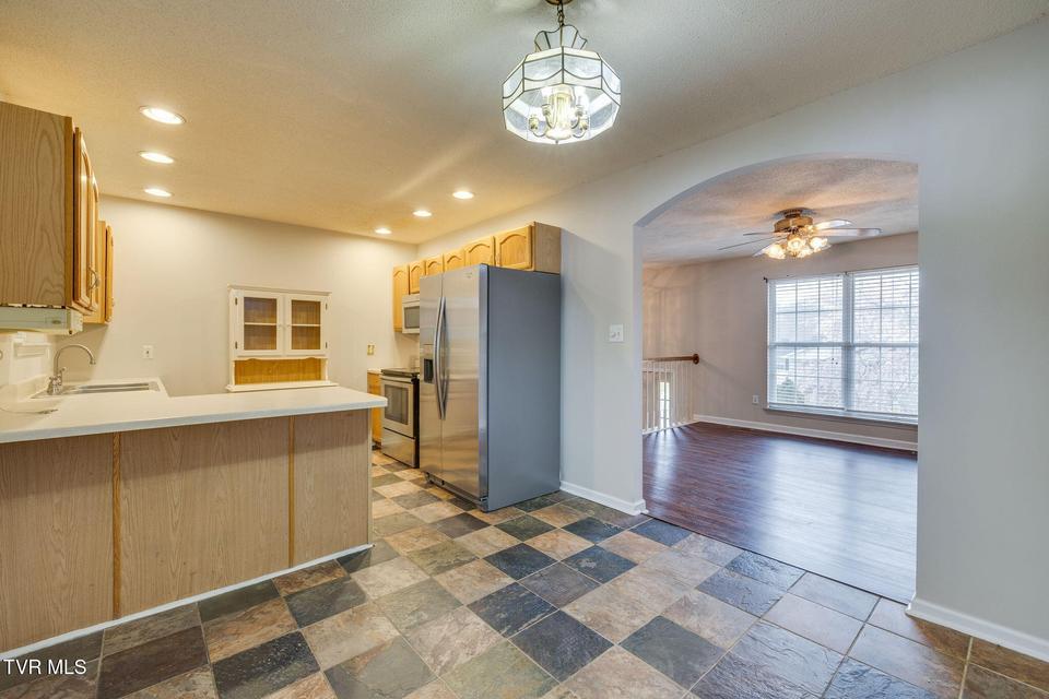 Photo #9: 216 Lindas Way