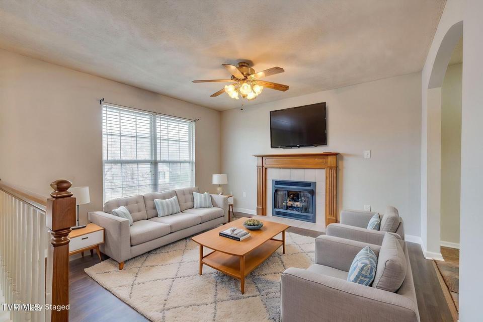 Photo #16: 216 Lindas Way